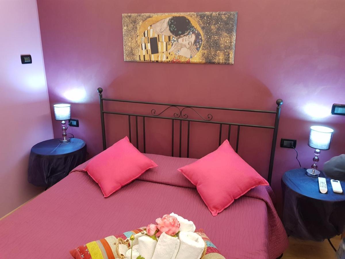 Bed and Breakfast Ghiro Ghiotto à Pietra Ligure Extérieur photo