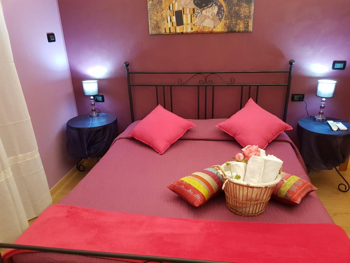 Bed and Breakfast Ghiro Ghiotto à Pietra Ligure Extérieur photo